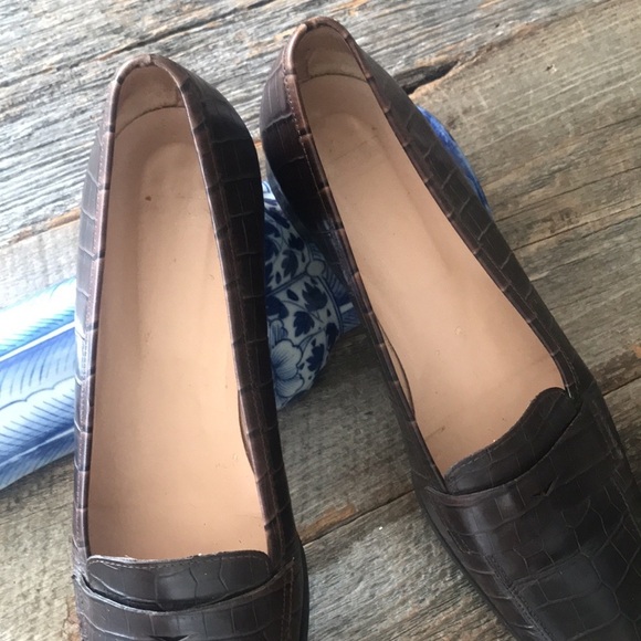 Harold's Brown Embossed Crocodile Loafers Size 8 - Picture 5 of 9